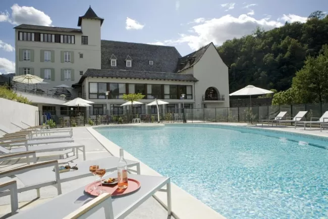 Dîner et détente: Hôtel La Rivière | Entraygues-sur-Truyère, France